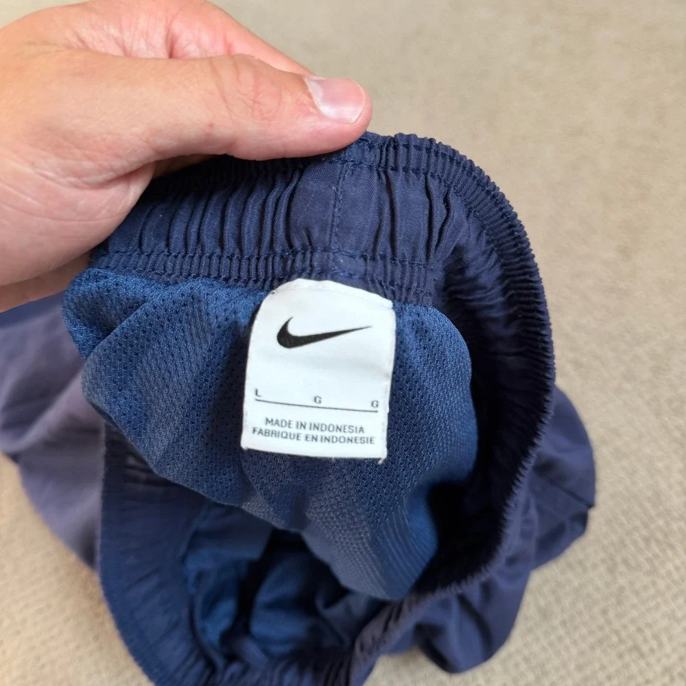 Vintage 2000s Nike Navy Blue Mesh Lined Running Shorts Mens Large